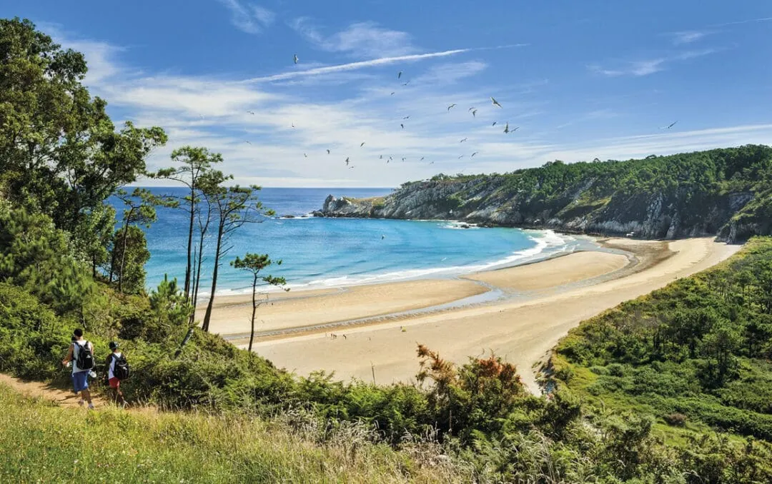 Camper en la Costa Verde de Asturias · ruta en furgoneta camper por España 2025