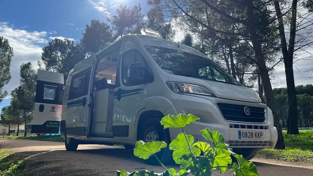 Fiat Ducato L3 H2 · Gran Volumen (2022–2026) · Furgoneta camper que estuvo en la flota de Alquicamper entre 2022 y 2026