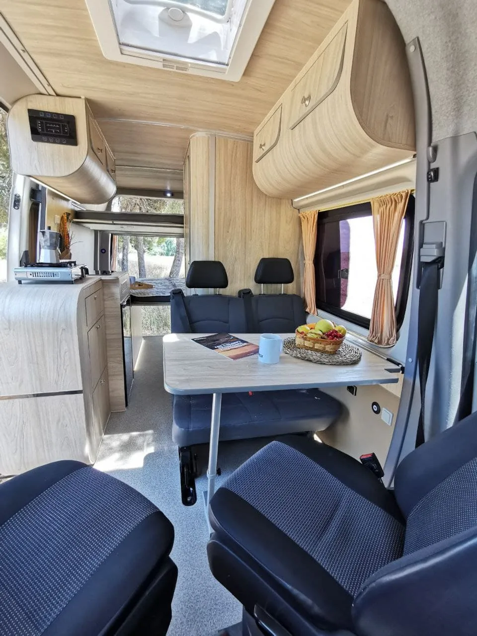 Sprinter · Camper de Alquicamper en flota 2020-2023 · foto 6