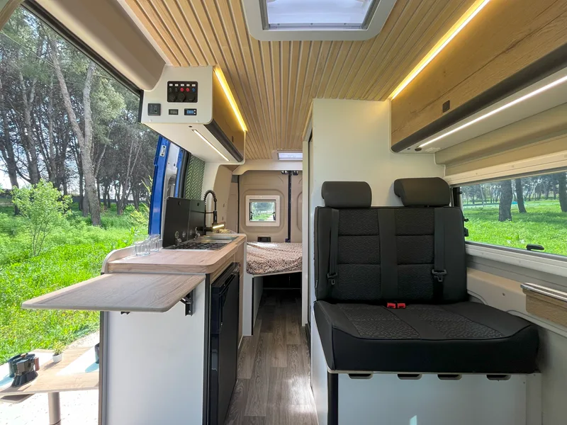 Arousa · Peugeot Boxer L2H2 · foto 6