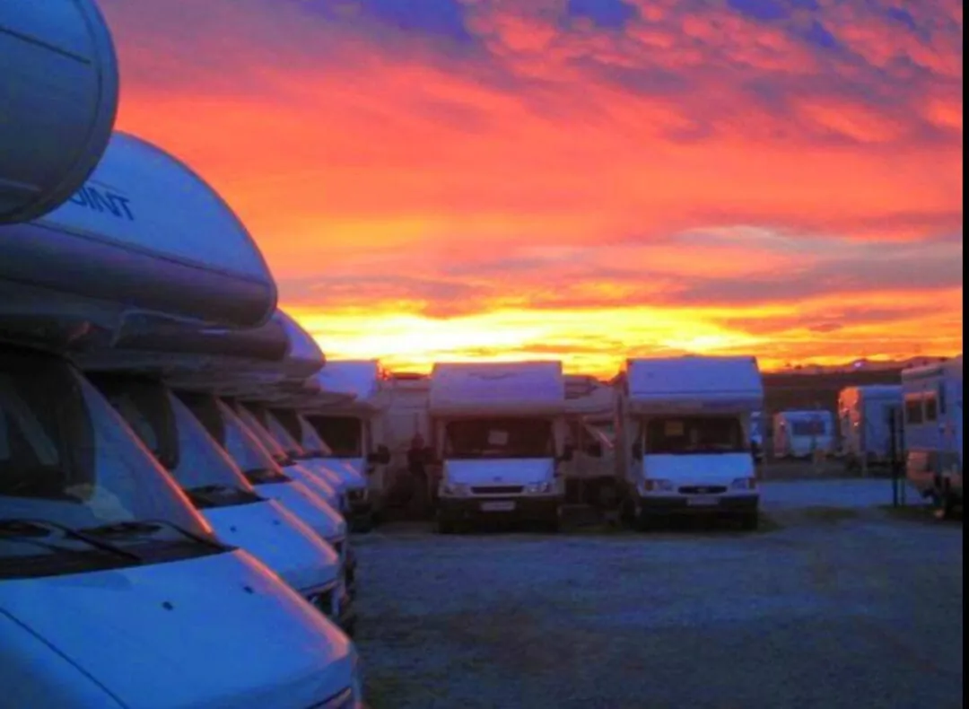 Área de autocaravanas de Alcorcón · dónde pernoctar en camper en Madrid
